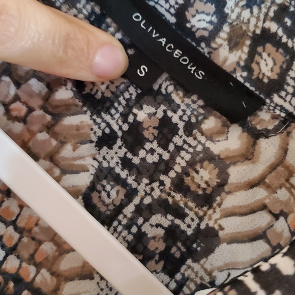 Like New Snake Print Sheer Buttondown Blouse Size Small - Picture 5 of 8